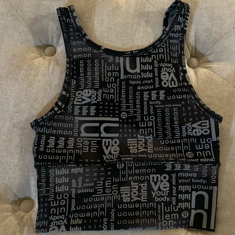 Lululemon Athletica Power Pivot tank top. Size 2